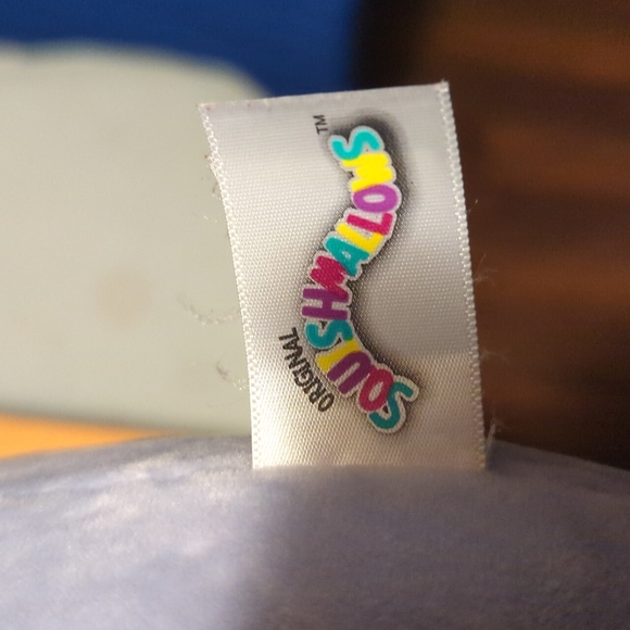 Fina - Picture 3 of 4